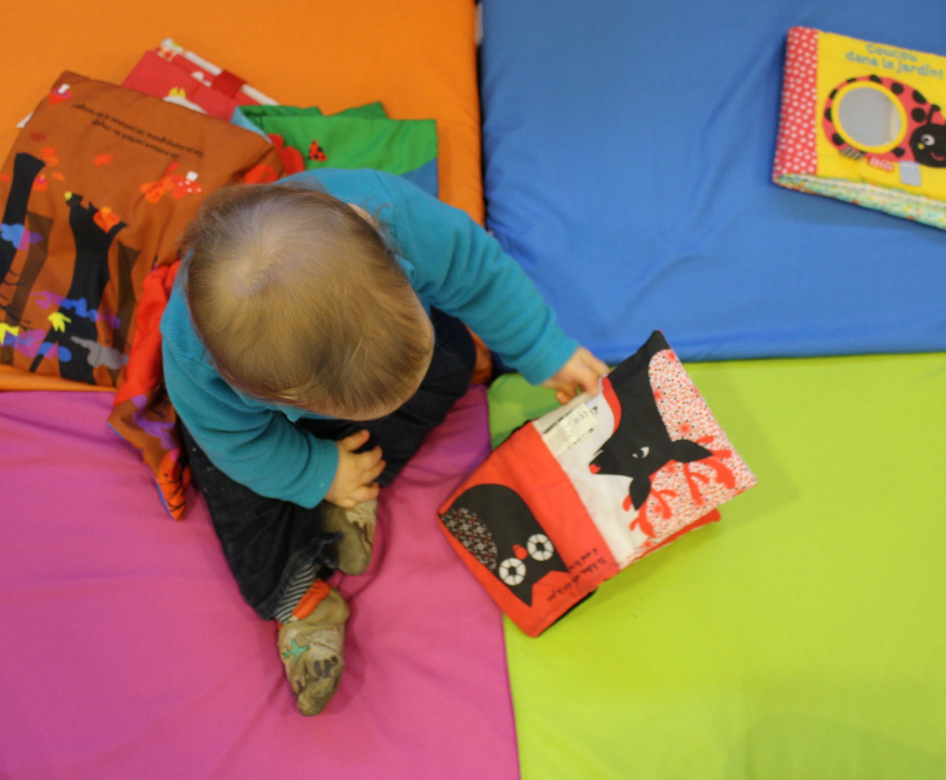 Lectures et comptines signées pour bébés
